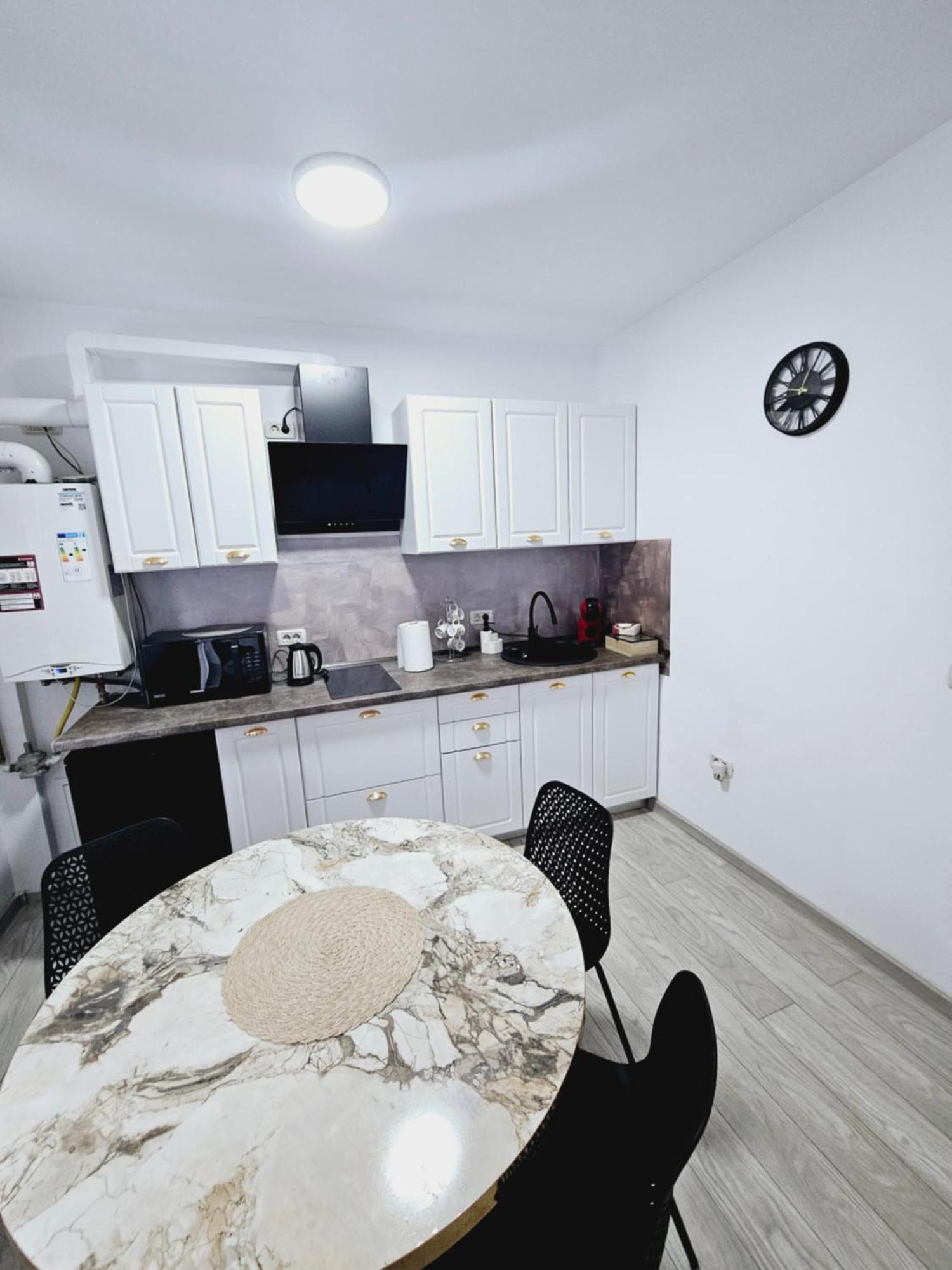 Comapart1 Bacău Екстериор снимка